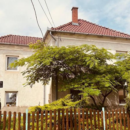 Téesz vendégház Zalahashagy Exterior foto
